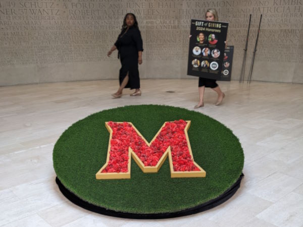 they recreated the M circle!